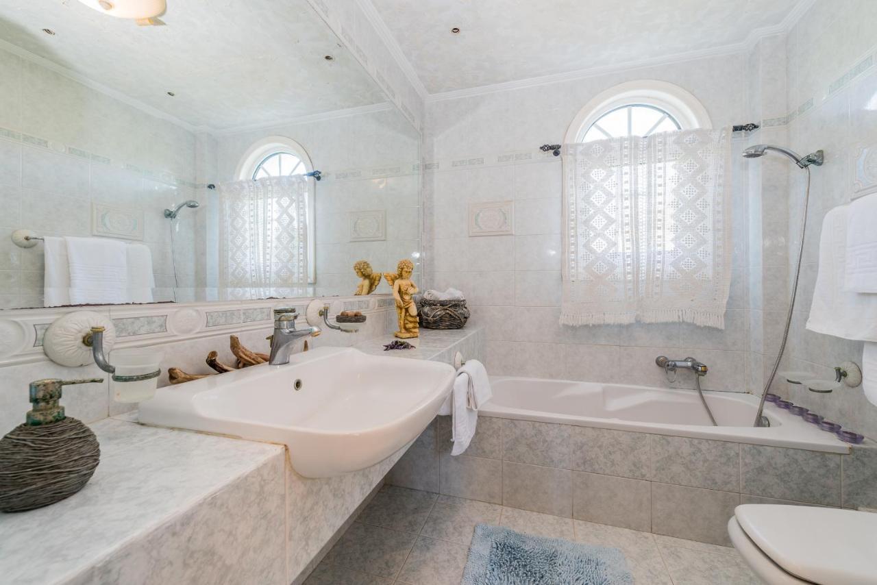 Vila Rodami Artisan Manor