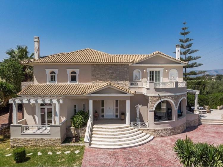 Rodami Artisan Manor